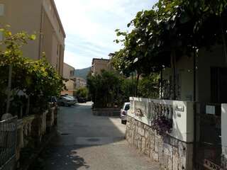 Апартаменты Apartman Lora Будва Апартаменты-23