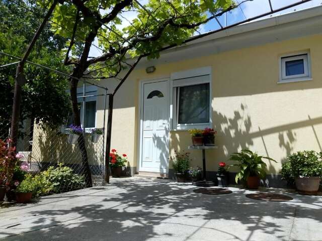 Апартаменты Apartman Lora Будва-27